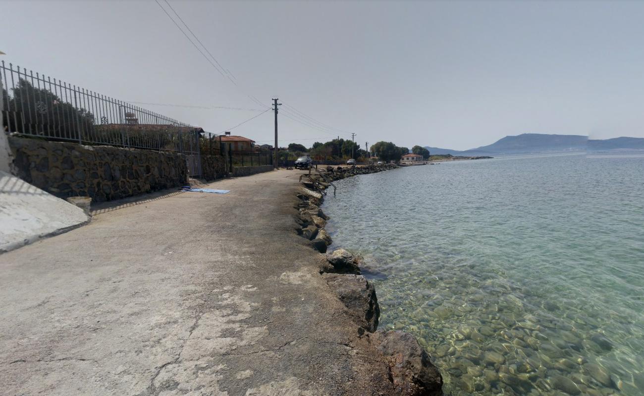 Photo de Ozbek Beach III avec l'eau cristalline de surface