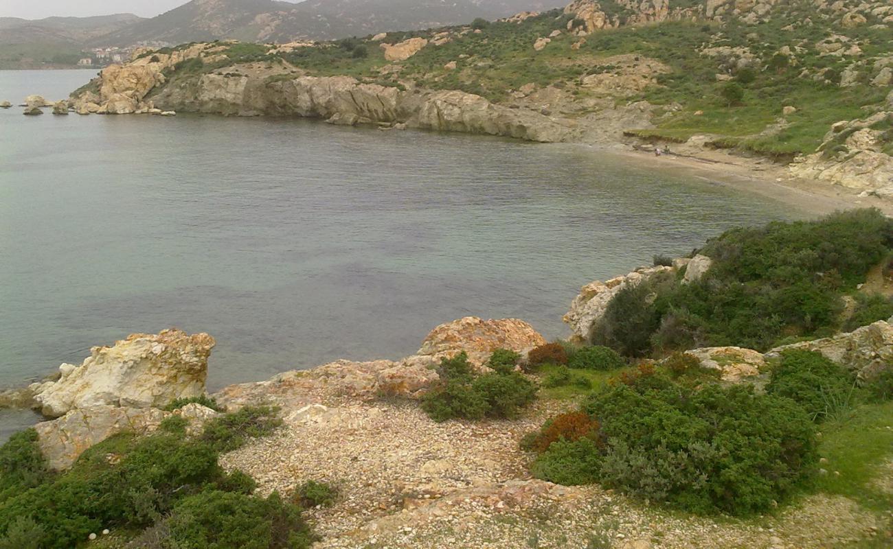 Photo de Ataturk Beach II avec caillou brun de surface