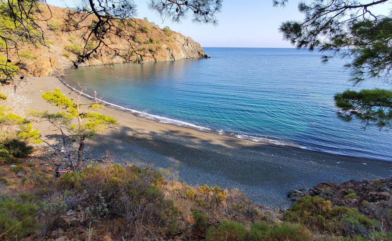 Photo de Maden Koyu Beach II avec caillou brun de surface