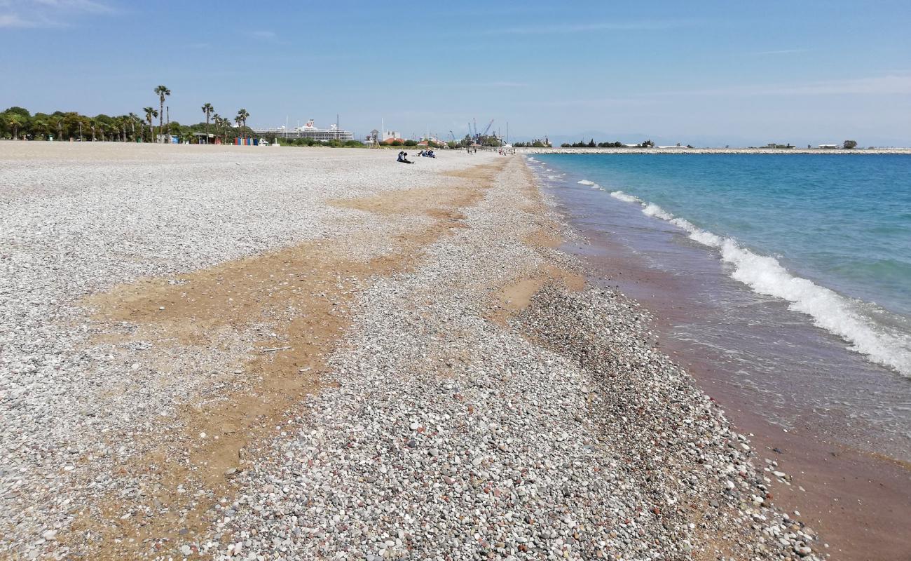 Photo de Sarisu Beach-Picnic Area avec caillou fin clair de surface