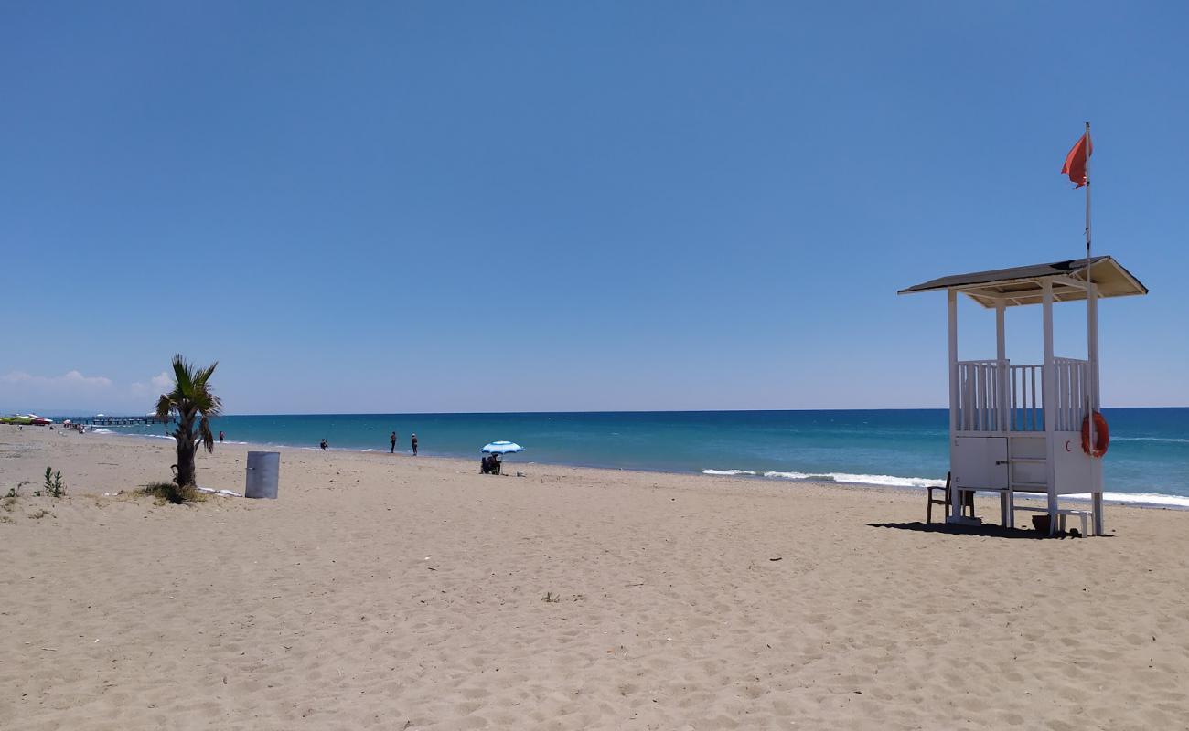 Photo de Bogazkent beach avec sable noir avec caillou de surface