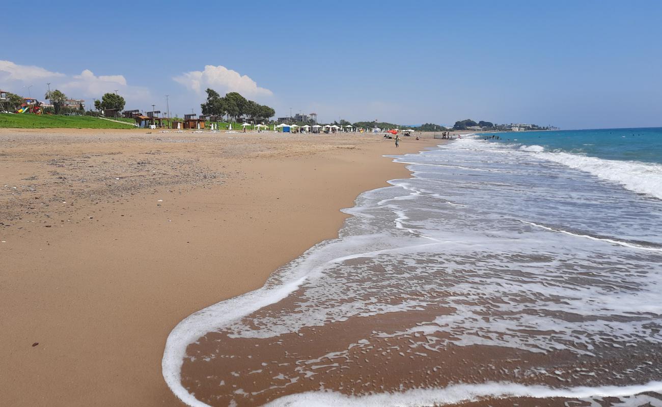 Photo de Kizilot Public beach avec sable brun de surface