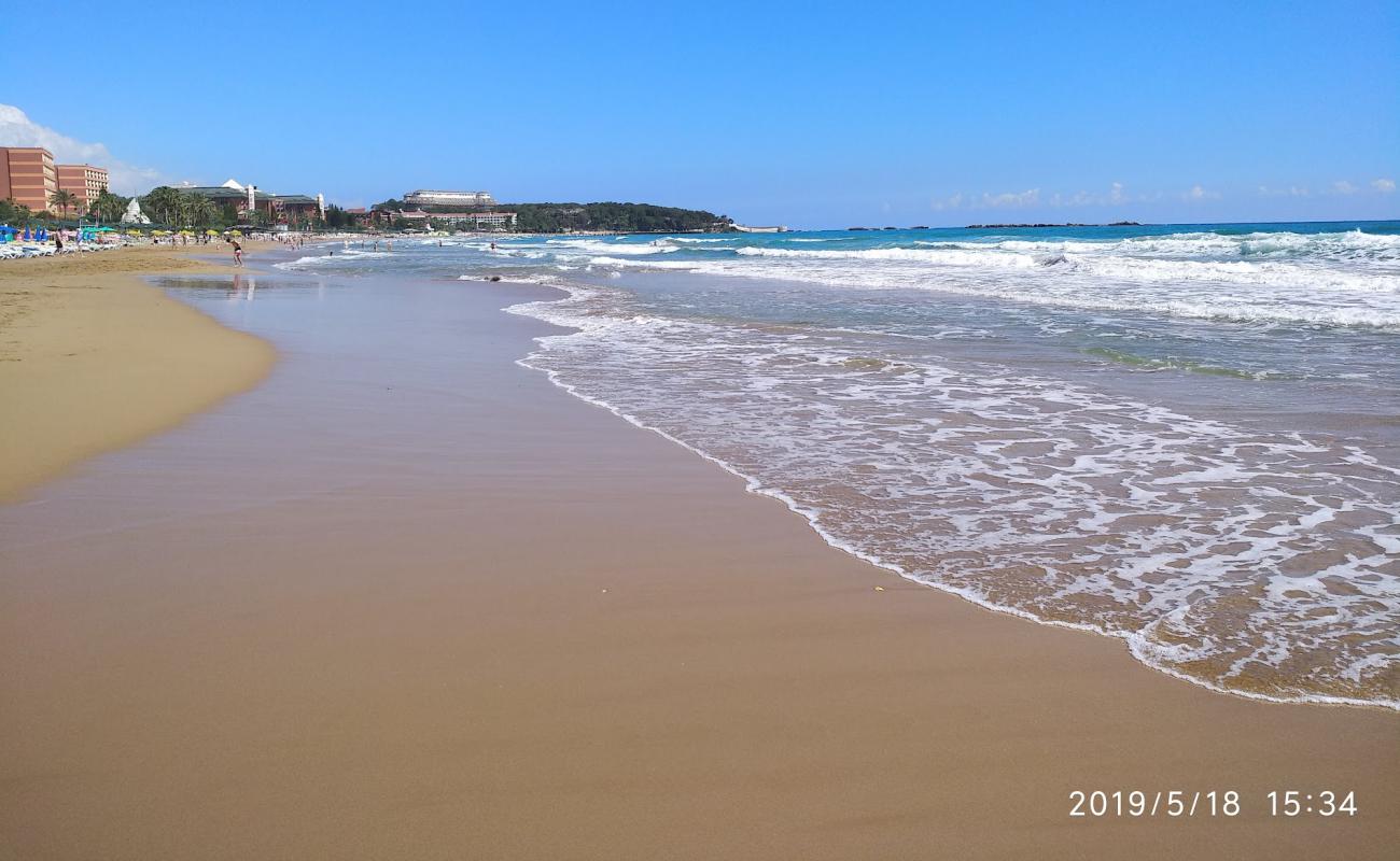 Photo de Incekum beach avec sable fin brun de surface