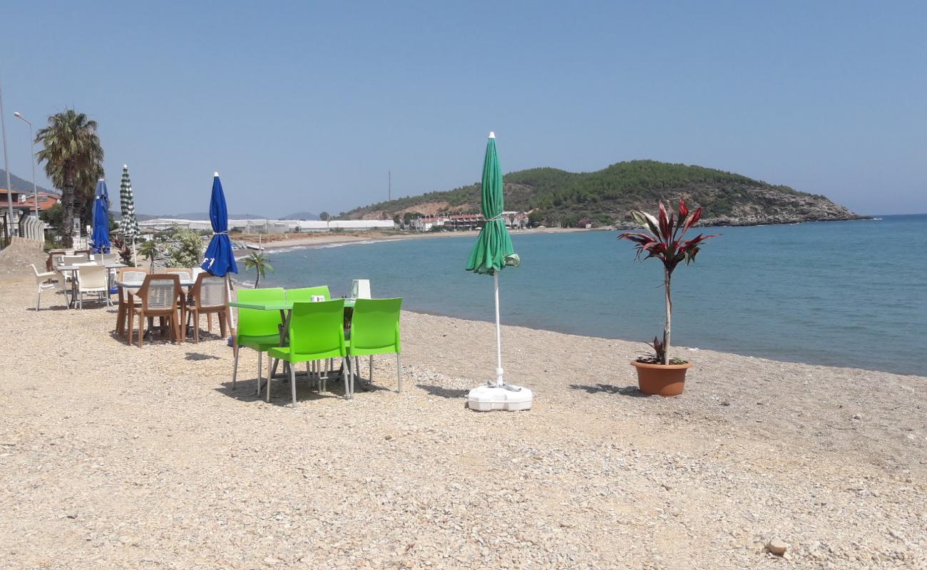 Photo de Hande beach II avec petits galets beige de surface