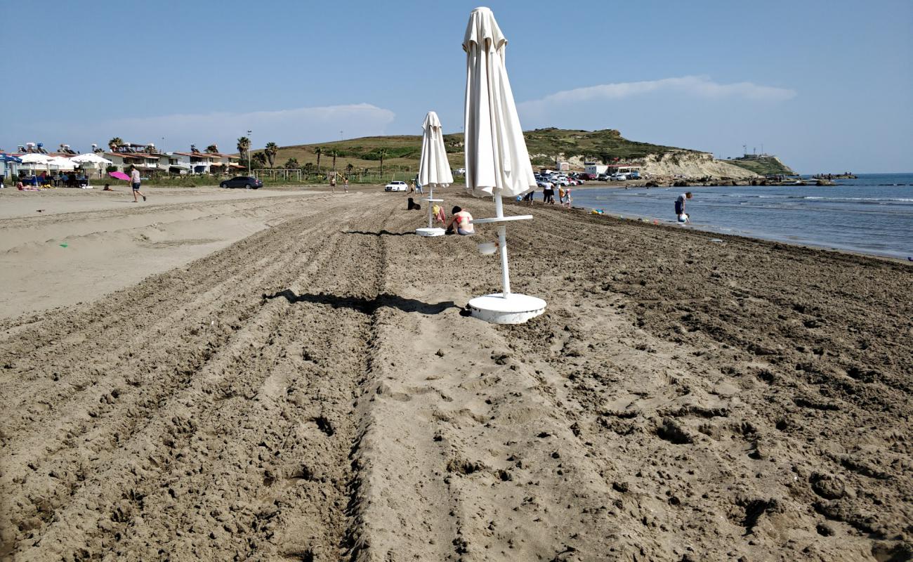 Photo de Harbis beach avec sable beige de surface