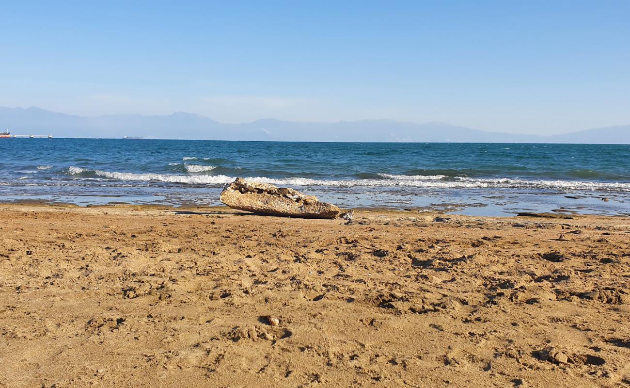 Photo de Yumurtalik beach III avec sable beige & pierres de surface