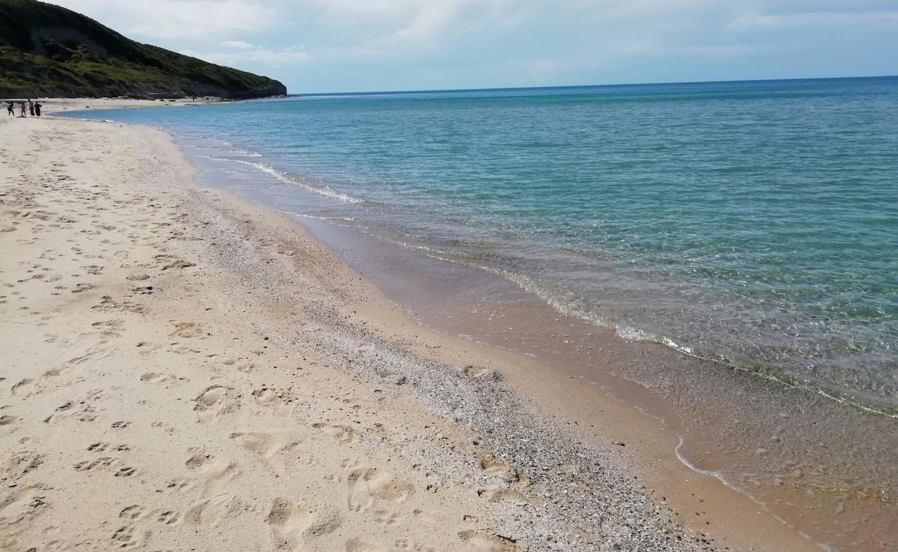 Photo de Karaburun beach II avec sable beige de surface