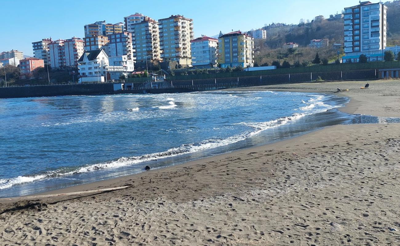 Photo de Vakfikebir Beach avec sable brun de surface