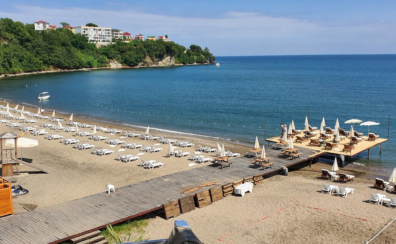 Photo de Begonvil Kahvalti Beach avec sable lumineux de surface