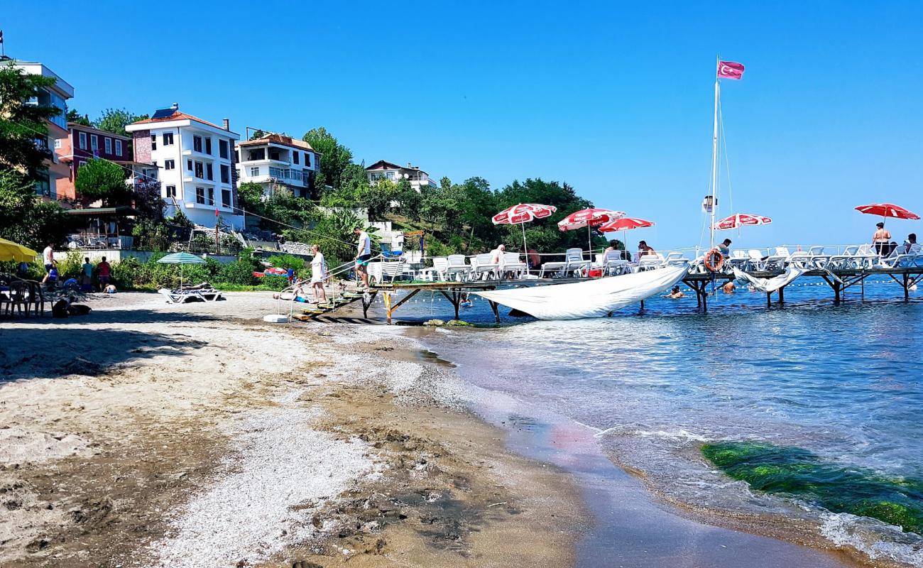 Photo de Deniz Kabugu Plaji avec sable gris de surface