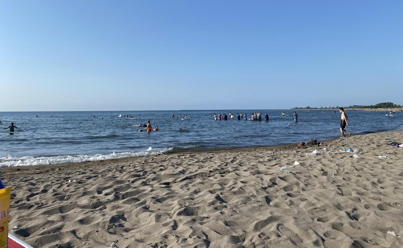 Photo de Costal Sahili avec sable gris de surface