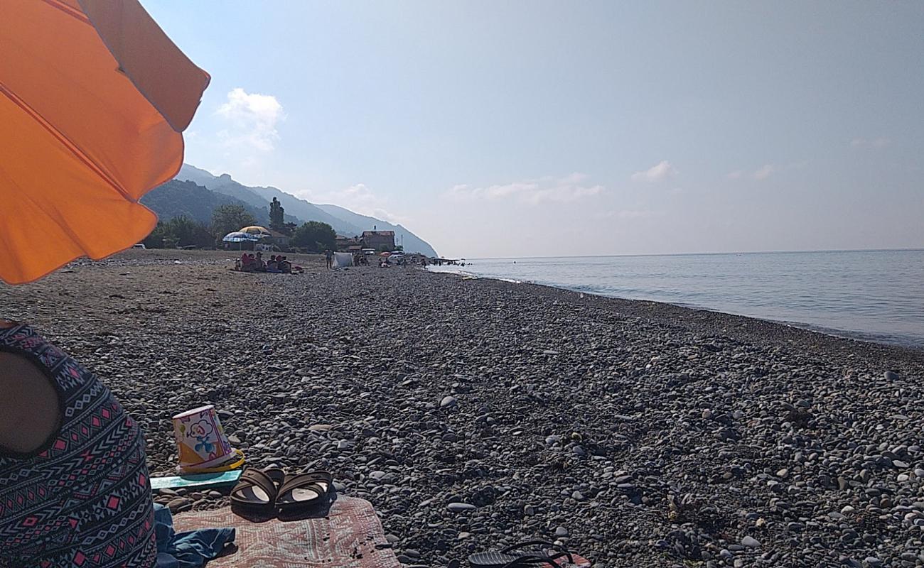 Photo de Ozluce Beach avec caillou gris de surface