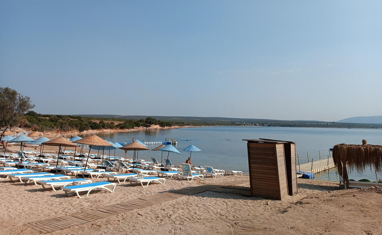Photo de Yelken Beach avec sable beige de surface