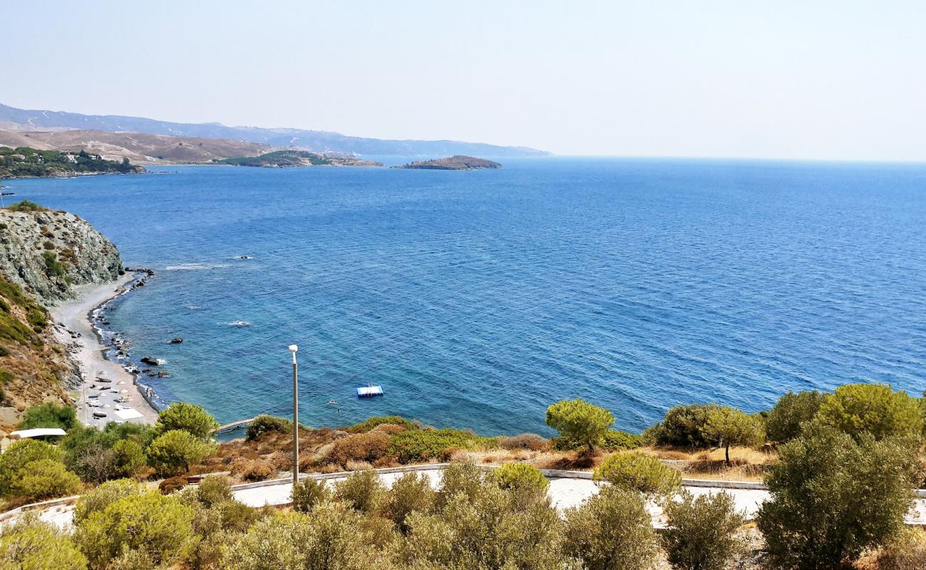 Photo de Guneslikent Otantik Beach avec galets gris de surface