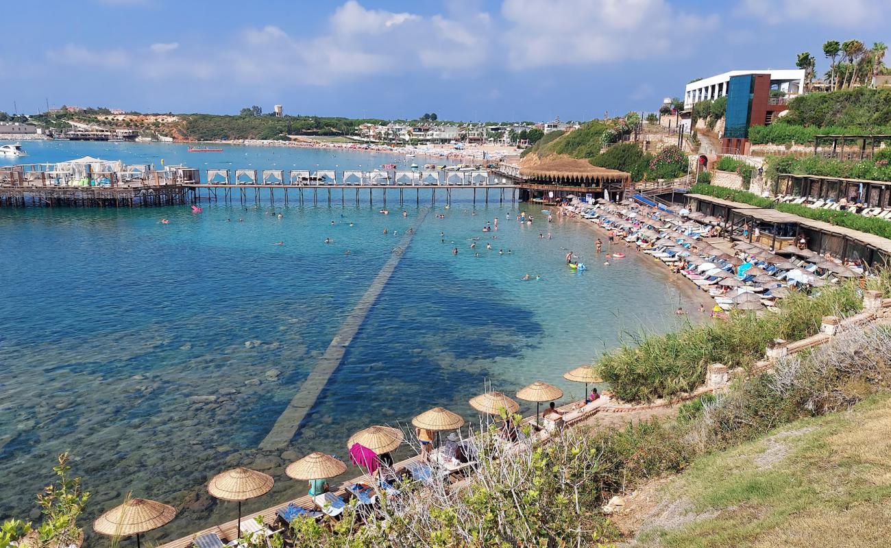 Photo de Laur Hotels Beach avec sable beige de surface