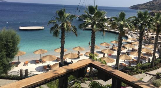 Caresse Beach