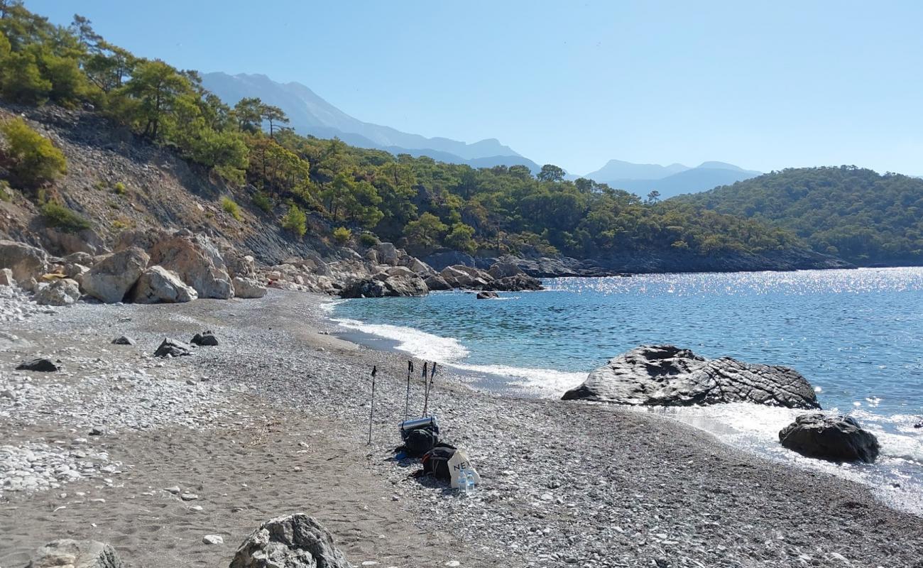 Photo de Icoz Beach avec sable gris & galets de surface