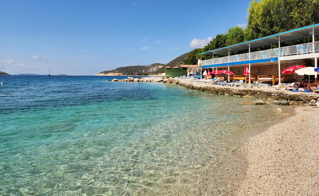 Photo de Kas Belediyesi Acisu Halk Plaji avec petits galets gris de surface