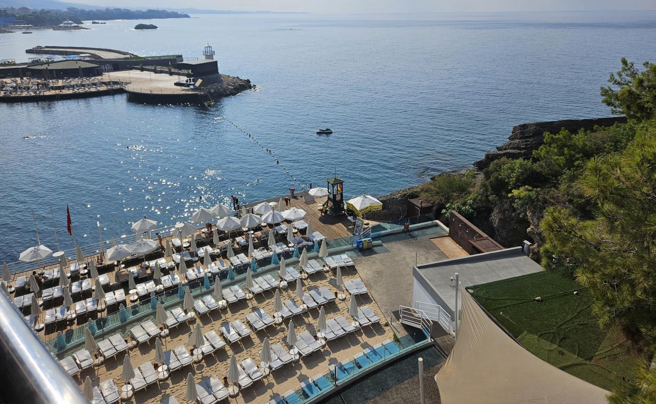 Photo de Utopia Family Resort Beach avec surface béton pavée de surface
