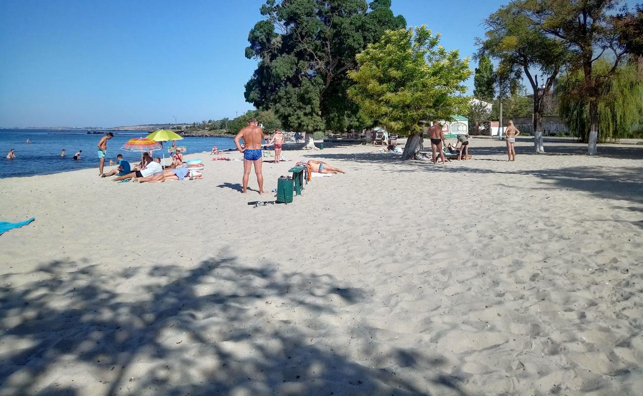 Photo de Ochakov Plyazh avec sable beige de surface