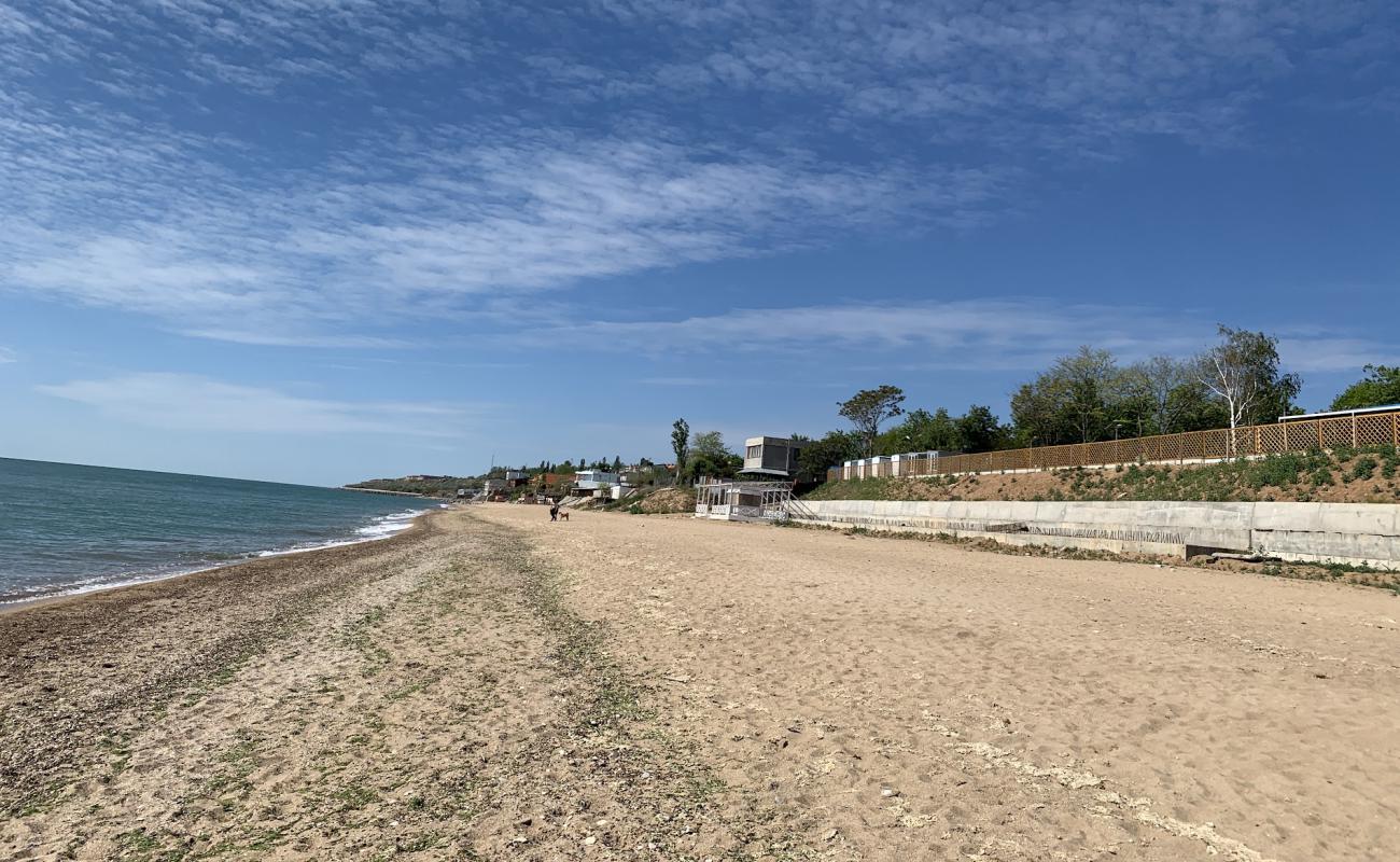 Photo de Chernomorsk Plyazh IV avec sable beige de surface