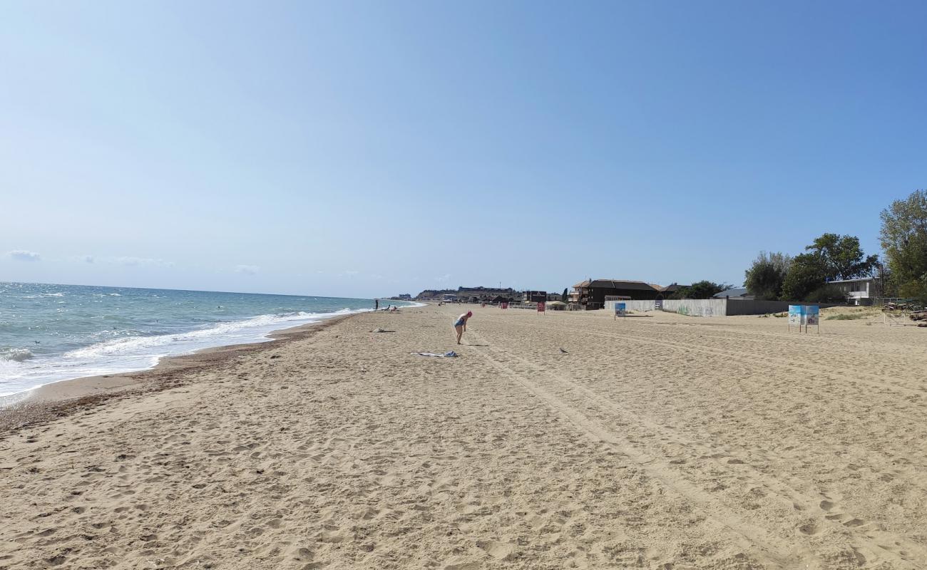 Photo de Plyazh Hrybivky avec sable beige de surface
