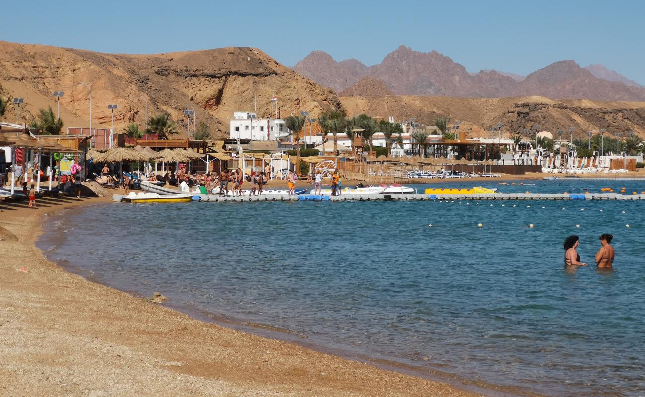 Photo de Hala beach avec sable lumineux de surface