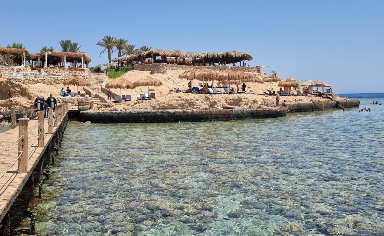 Photo de El Fanar Beach avec béton de surface