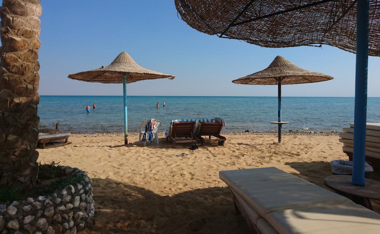 Photo de Red Carpet Beach avec sable lumineux de surface