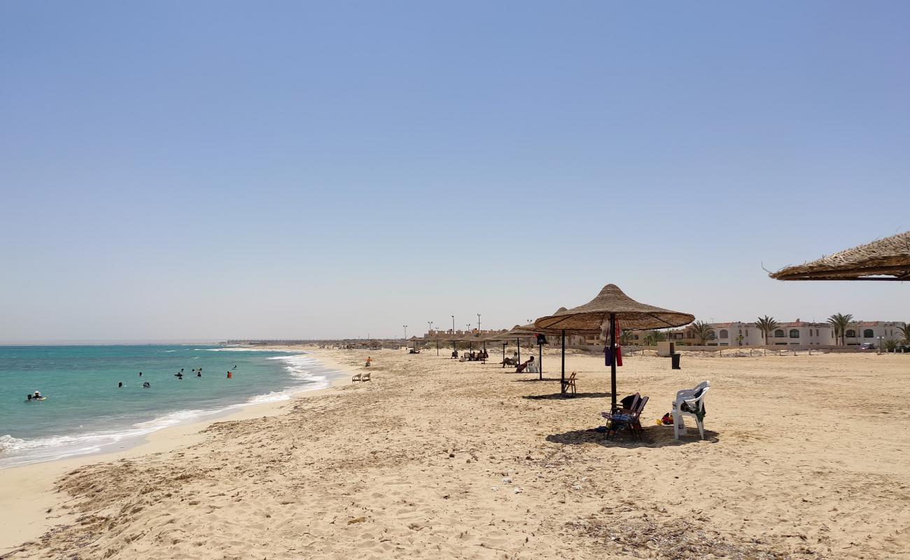 Photo de Santa Monika Beach avec sable lumineux de surface