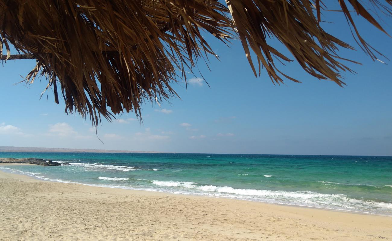 Photo de Etap resort Beach avec sable lumineux de surface