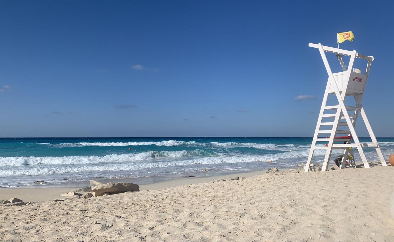 Photo de North Marassi Beach avec sable blanc de surface