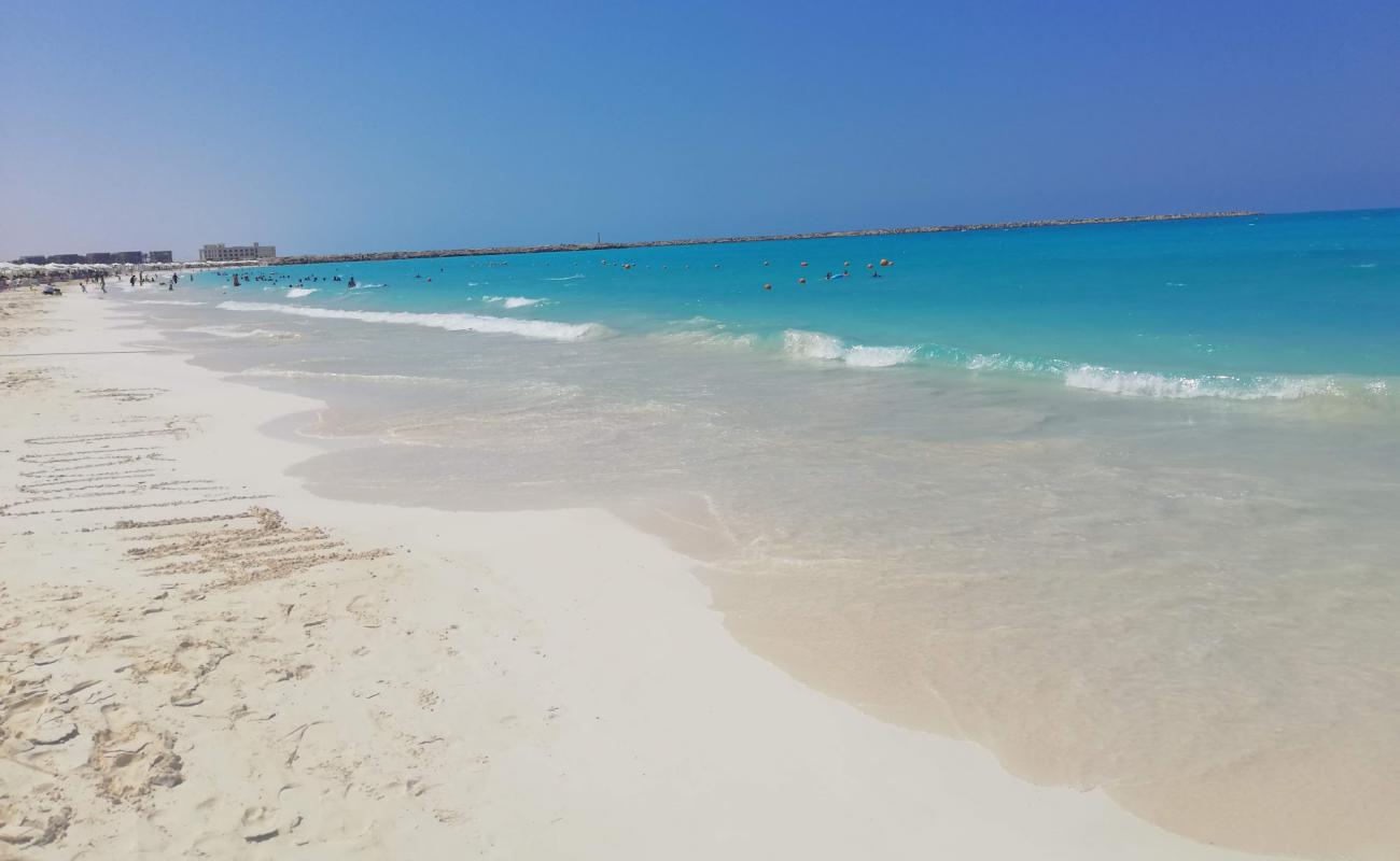 Photo de Matrouh Beach avec sable fin blanc de surface