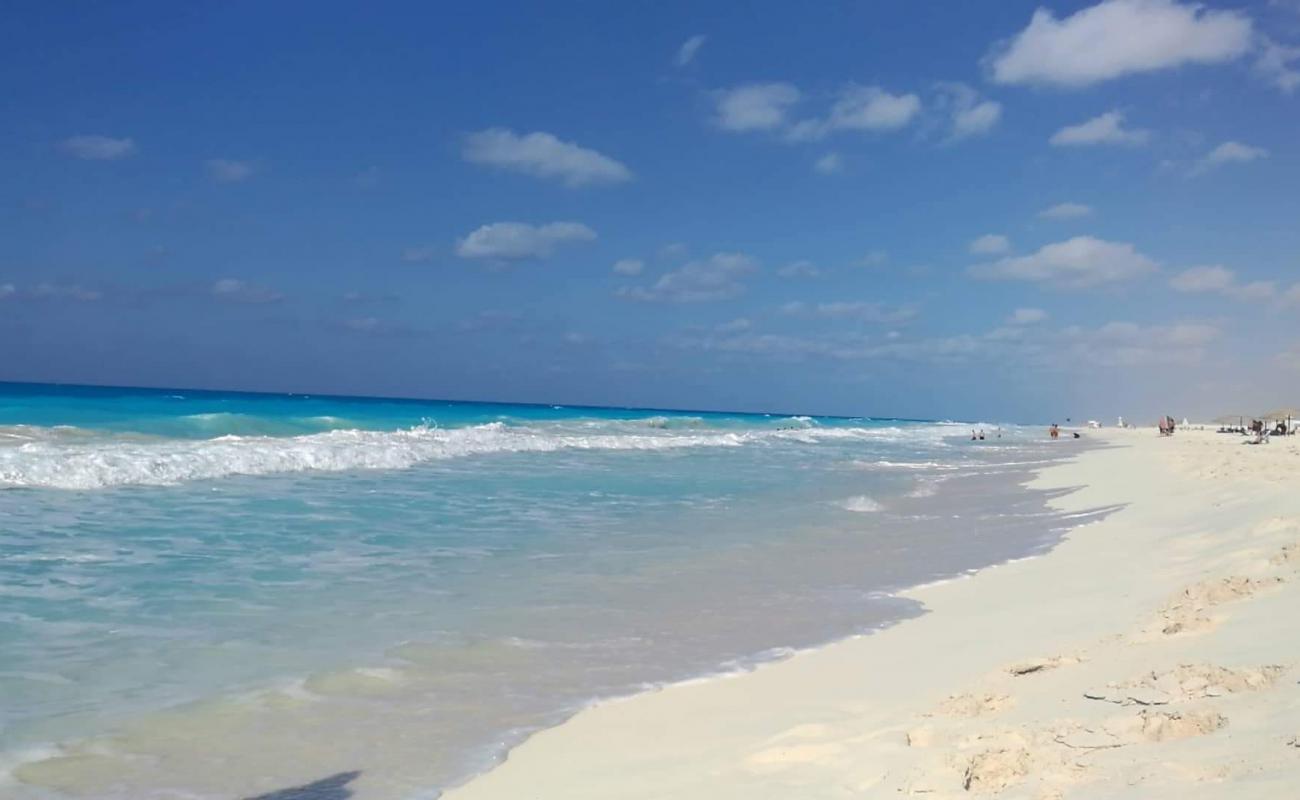 Photo de El-Shorouk Beach avec sable fin blanc de surface