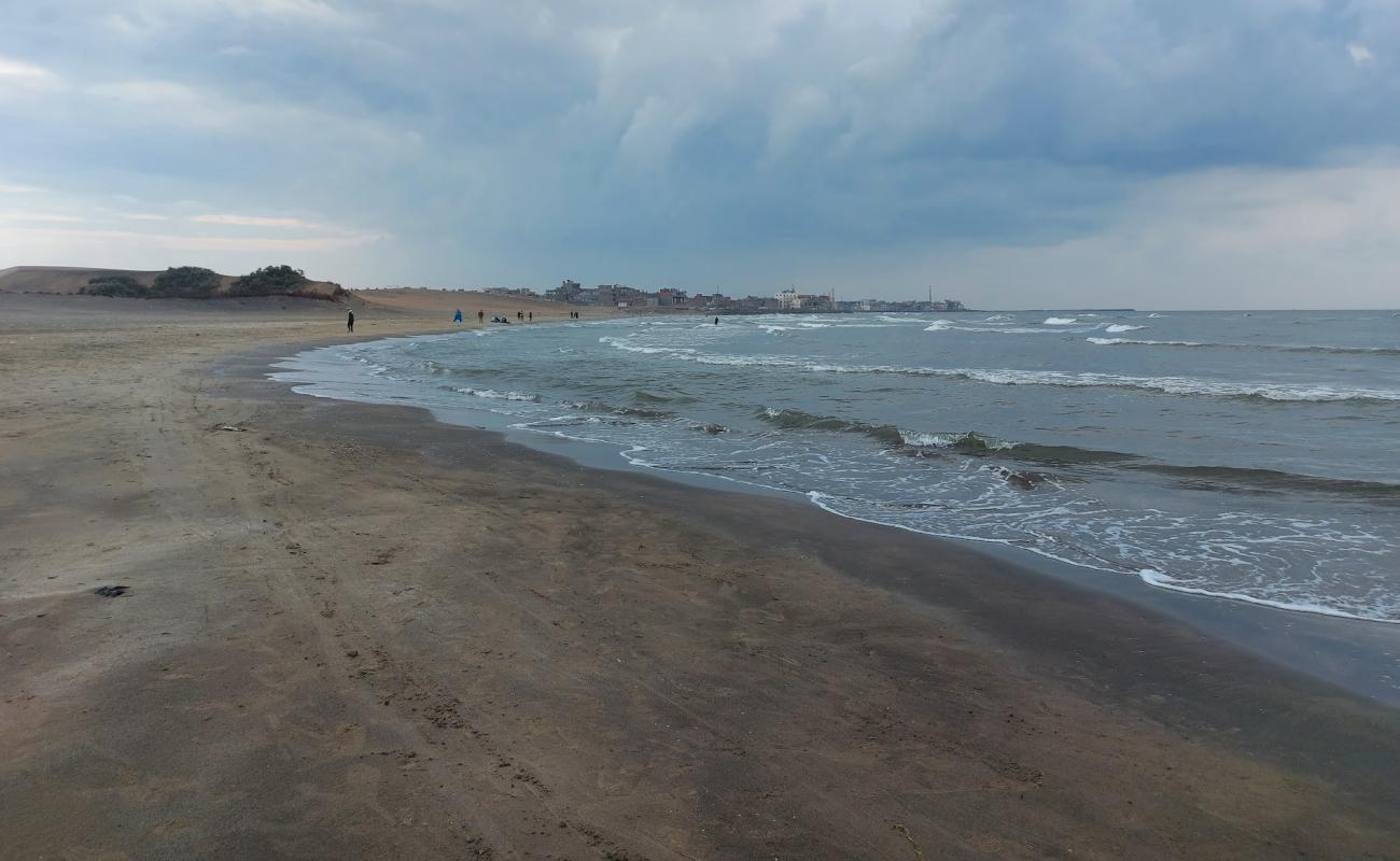 Photo de Borollos Tower Beach avec sable beige de surface
