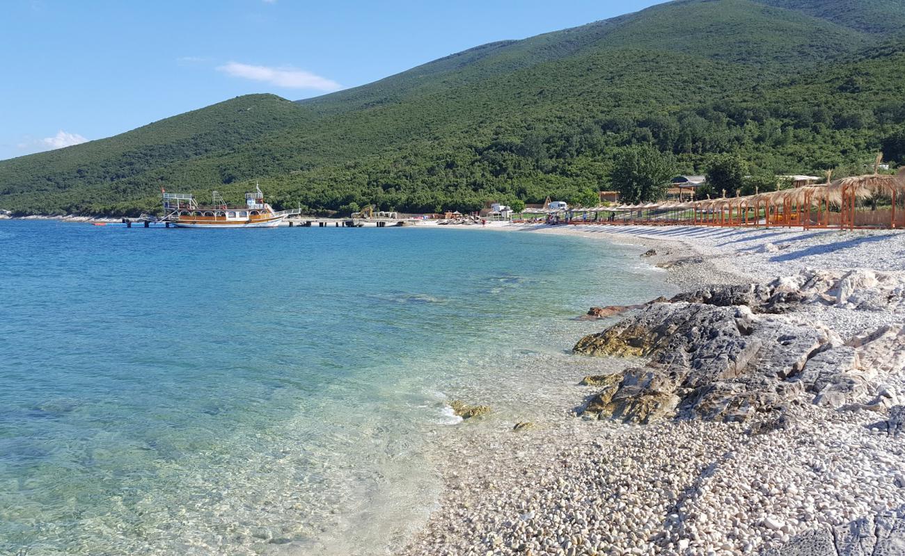 Photo de Gjiri i Shen beach avec caillou clair de surface