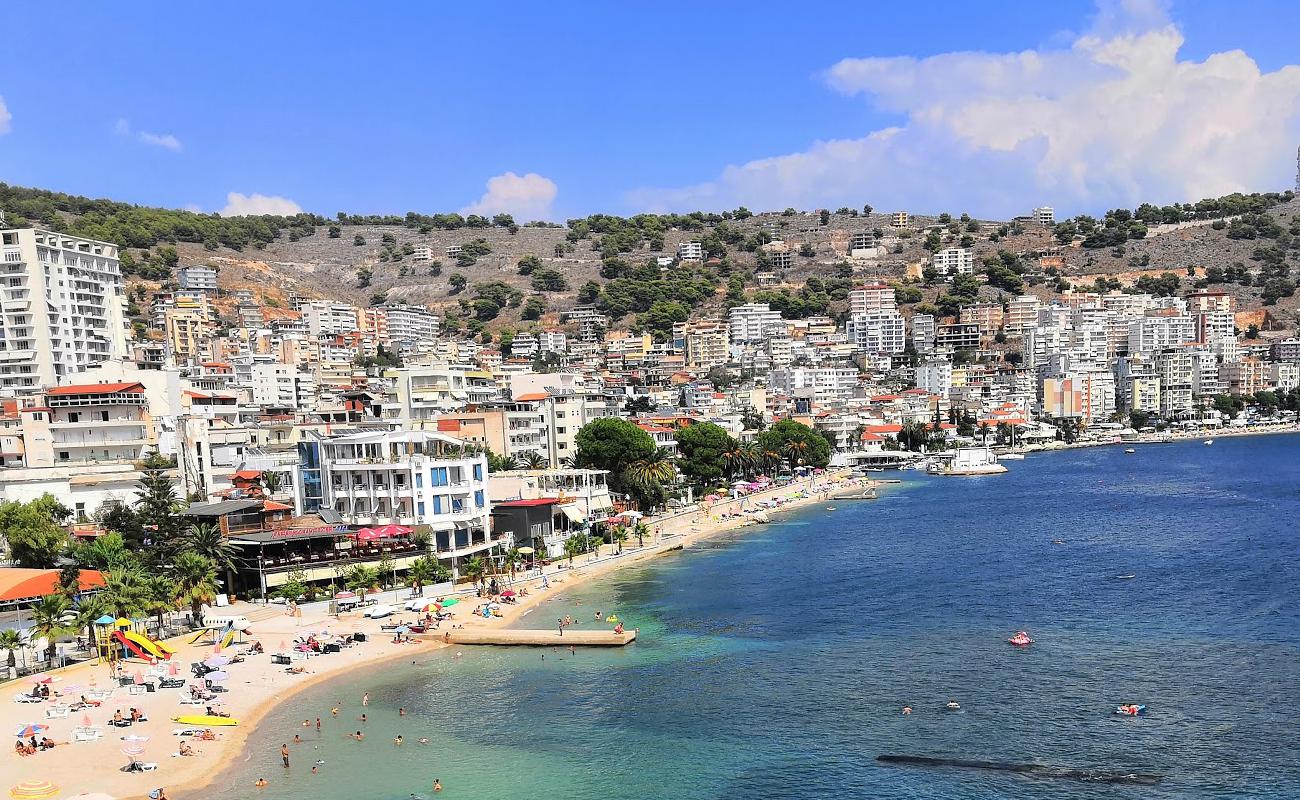 Photo de Saranda beach avec caillou fin clair de surface