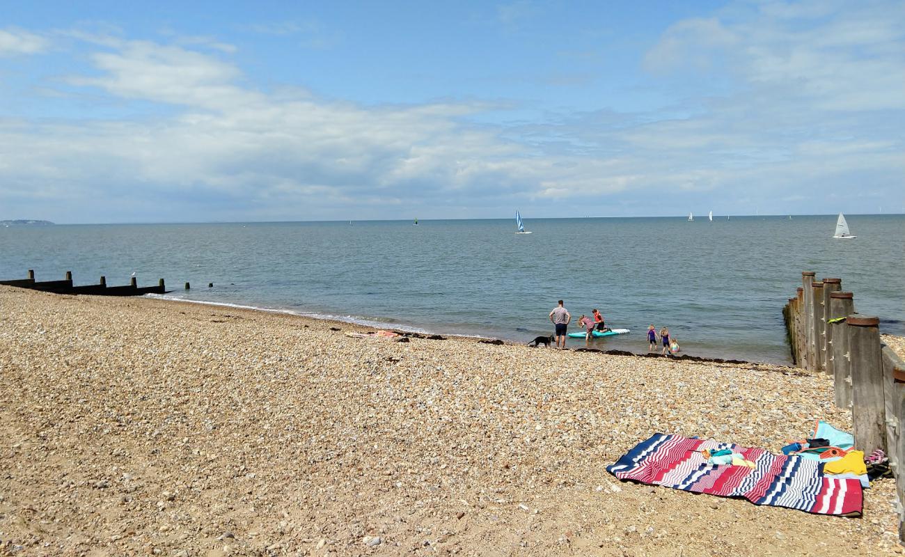 Photo de Plage de Tankerton avec galets beige de surface