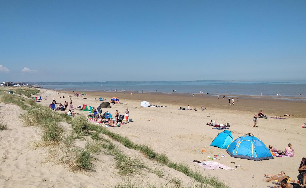 Photo de Greatstone beach avec sable lumineux de surface