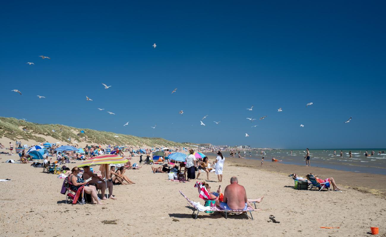 Photo de Camber sands beach avec sable lumineux de surface