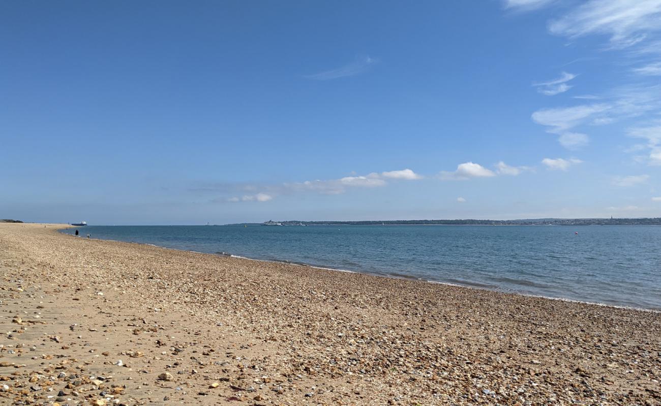 Photo de Lee on the Solent II avec sable beige & galets de surface
