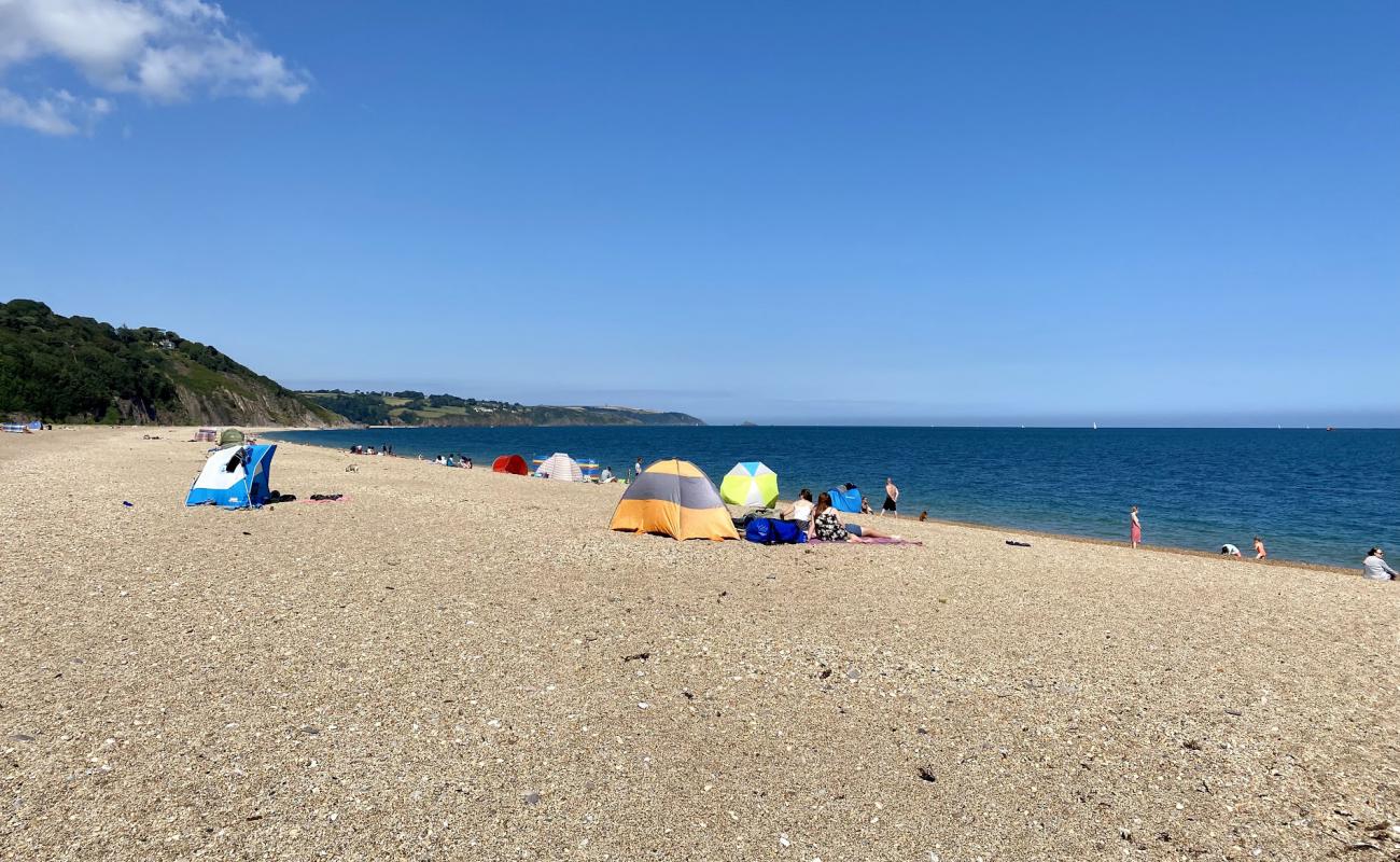 Photo de Strete Gate beach avec petits galets beige de surface