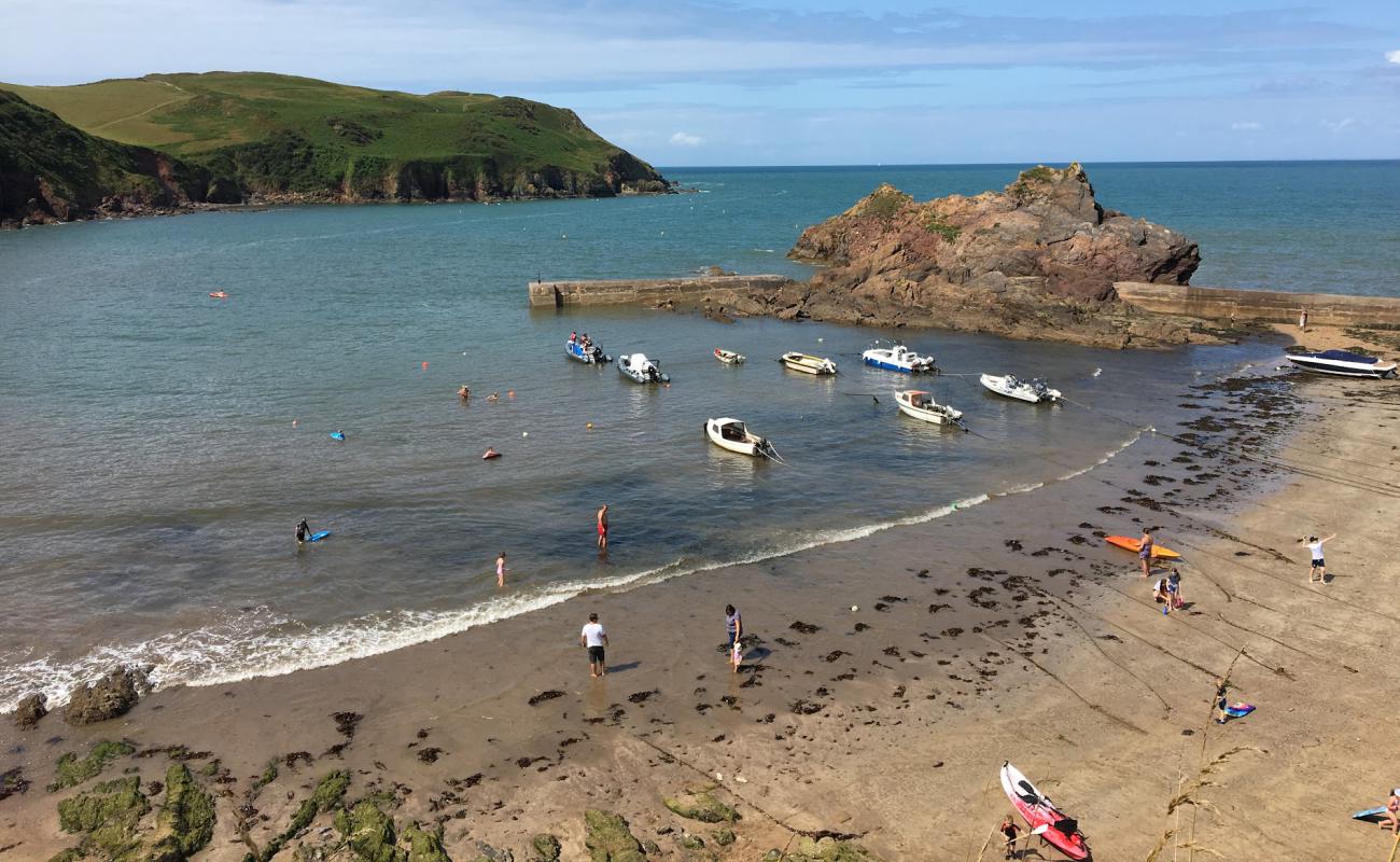Photo de Inner Hope beach avec sable beige de surface