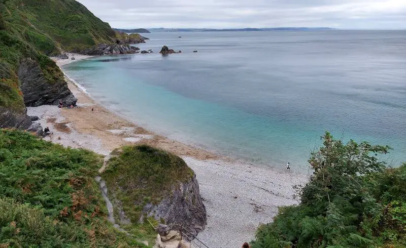 Photo de Polstreath Beach avec sable lumineux de surface