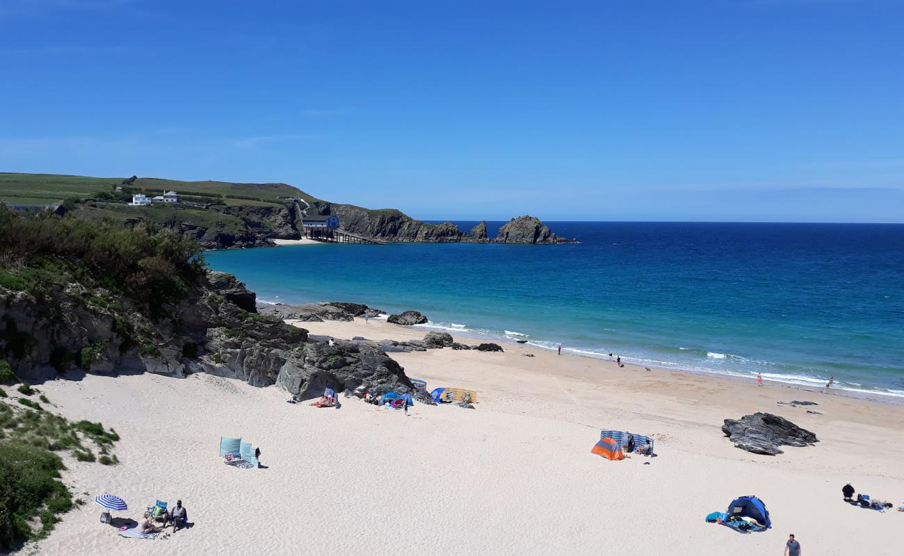 Photo de Long Cove beach avec caillou fin clair de surface