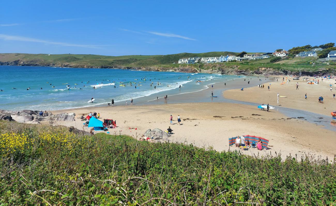 Photo de Polzeath beach avec sable beige de surface