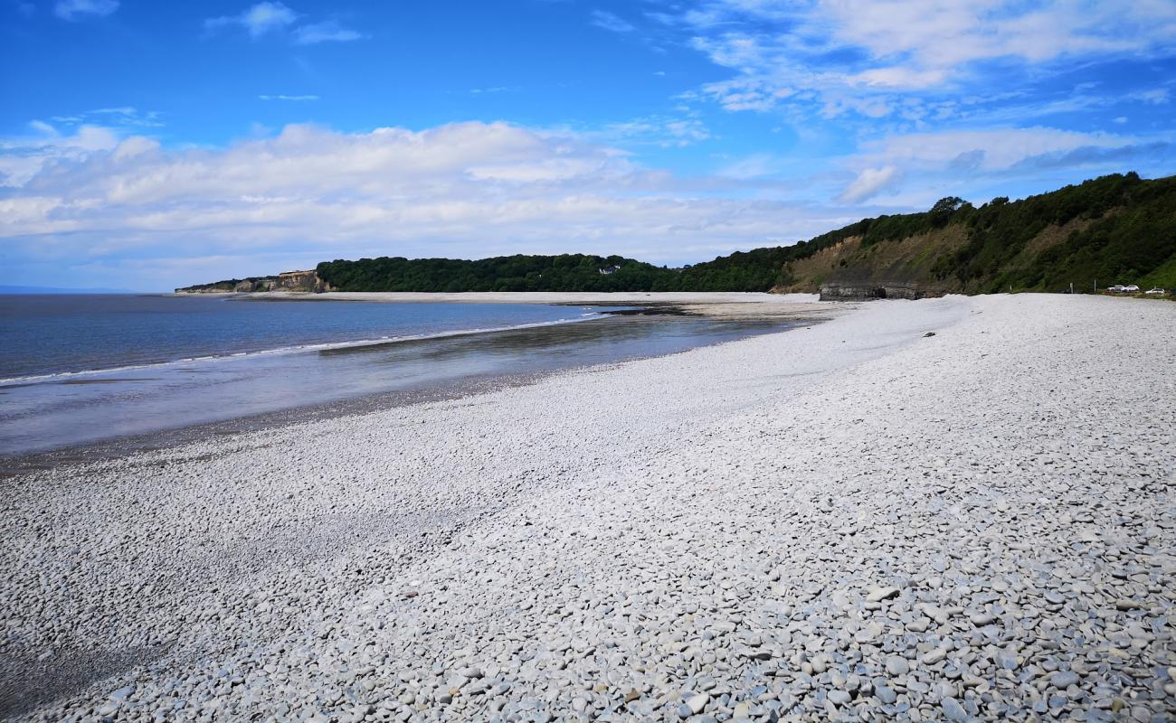 Photo de Pebble beach avec galets gris de surface