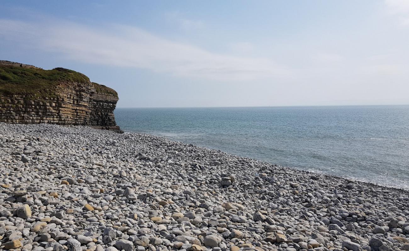 Photo de Llantwit major beach avec galets gris de surface