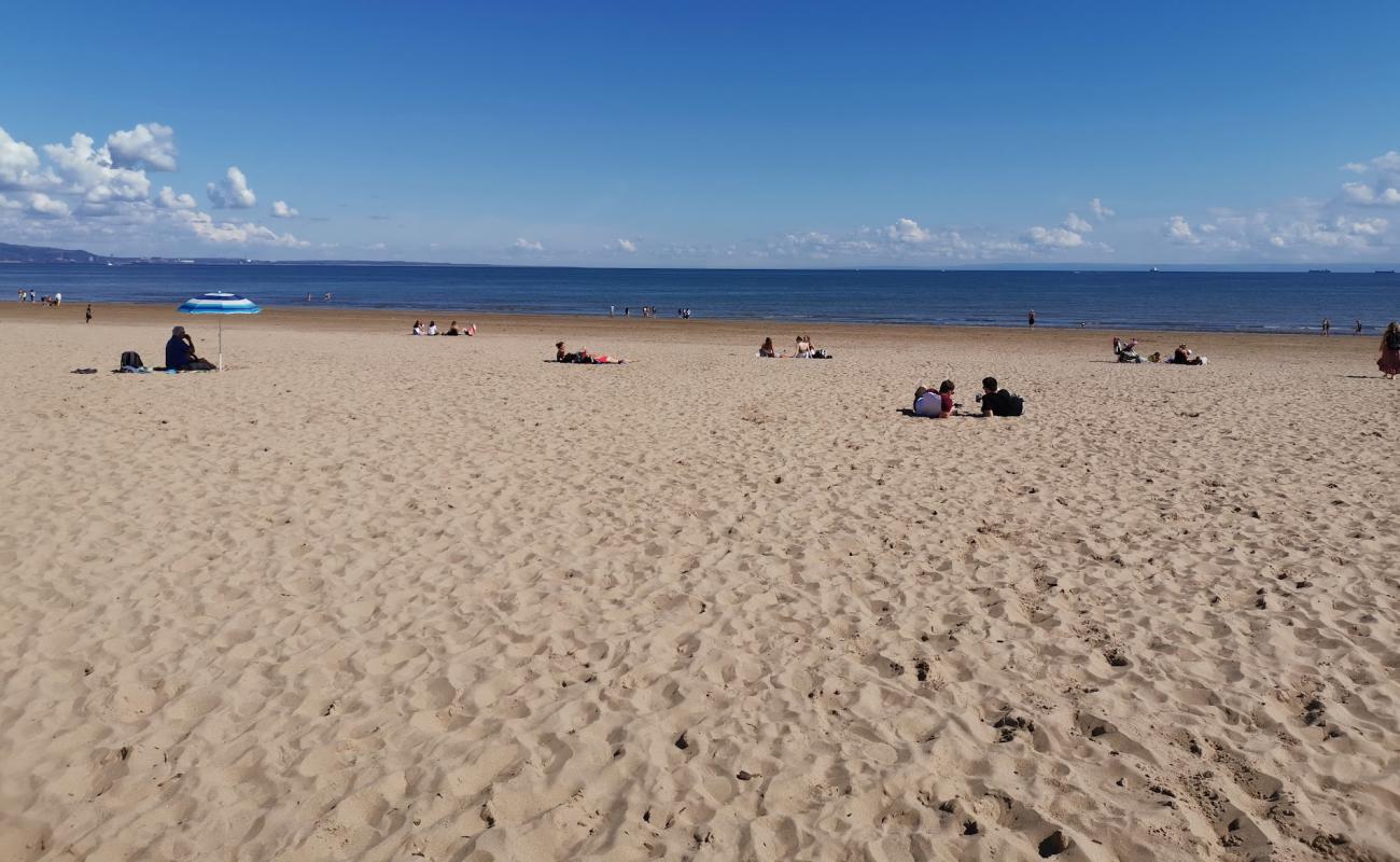 Photo de Plage de Swansea avec sable lumineux de surface