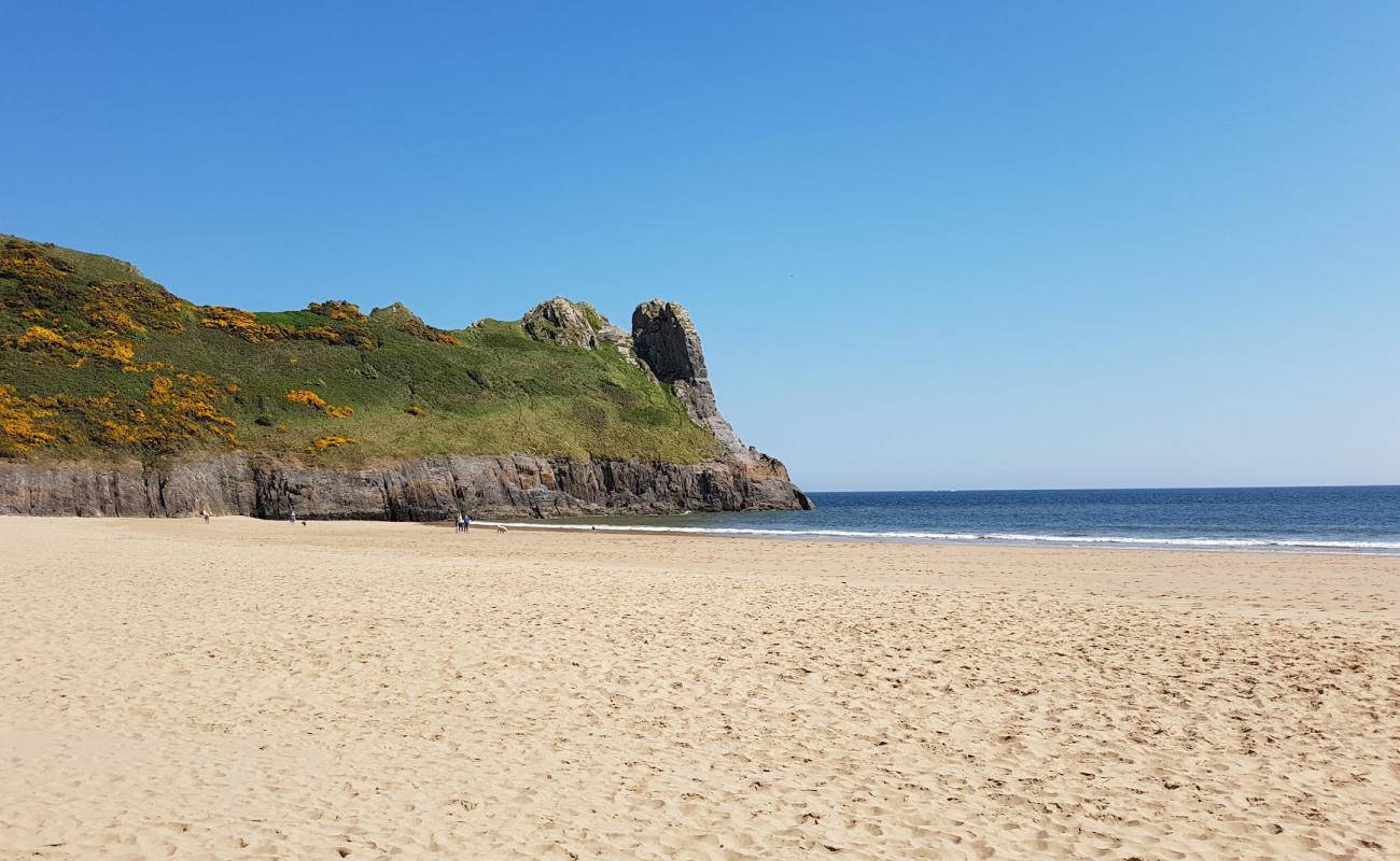 Photo de Oxwich Bay beach avec sable beige fin de surface